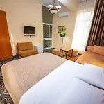 Hotel Pik Loti